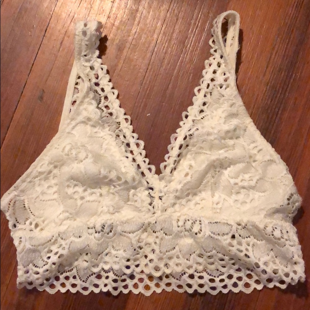 Good condition boho lace aerie bralette